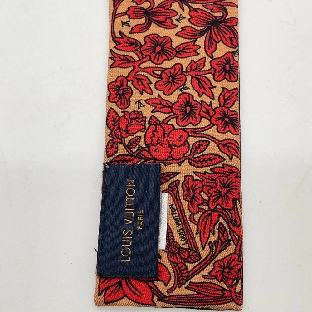 LOUIS VUITTON bandeau BB jew De Louis scarf beige multicolor Red Silk